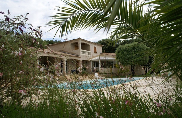 House in a hamlet near Uzès