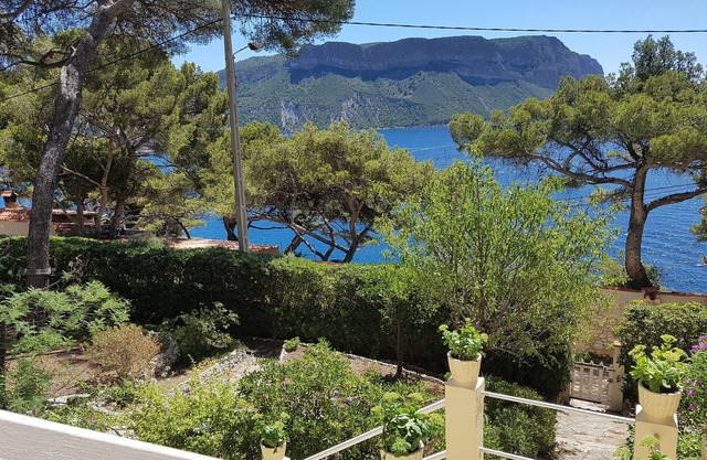 House full of character close to the beaches and with an unobstructed view