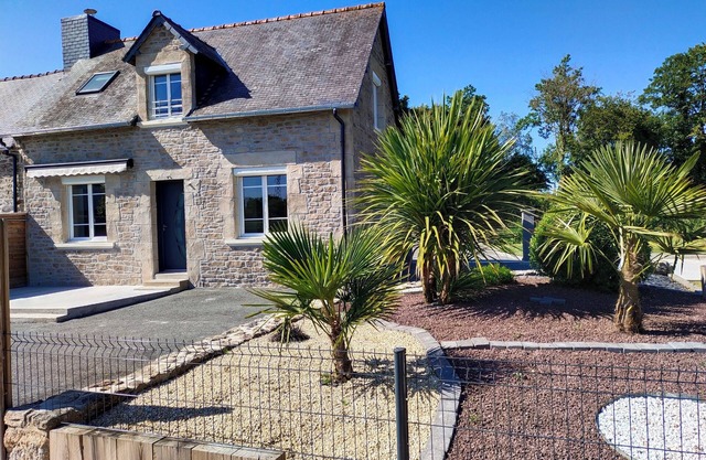 House in the countryside, 15 minutes from the beach.