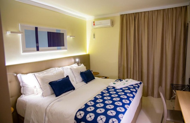 House Inn Hotel - Anashopping