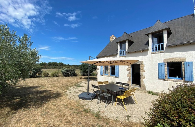 House Saint philibert the beaches on foot