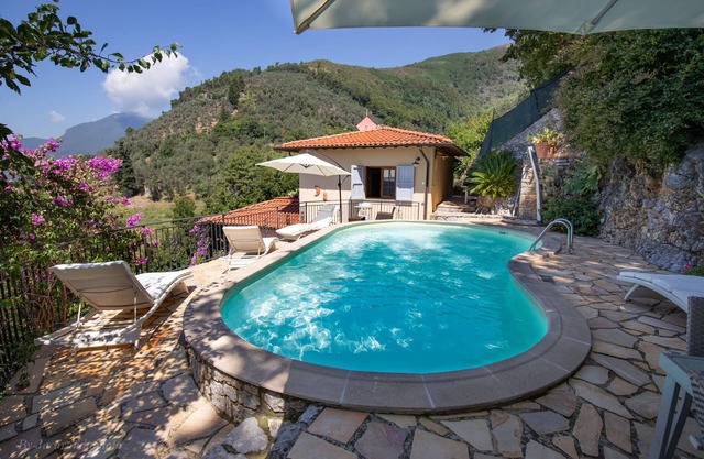 House/Villa -Charme Toscana- Camaiore close Forte dei Marmi