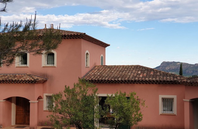 House/Villa - La Motte Big house with garden and swimingpool