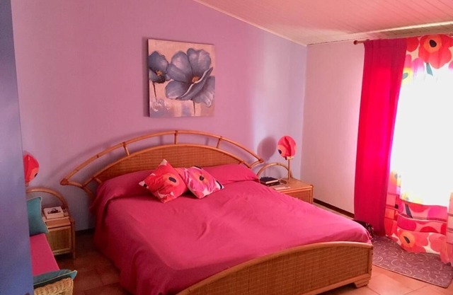 house with garden 1Km from the sea