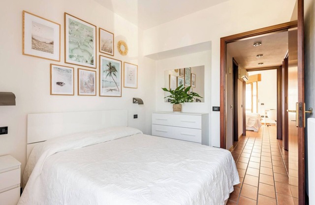 House with big private Garden - 2 min walk to center/10 to Beach/1h drive Venice