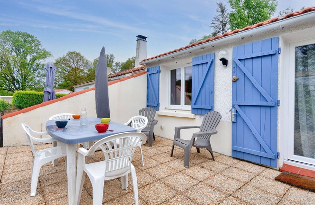 House with garden for 4, St Maixent sur Vie