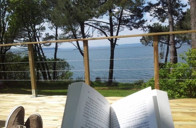 House With Direct Sea Access On 18000 M2 Of Woodland