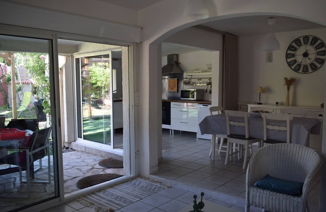 House with private access to the beach (20 M) in Frontignan-Plage