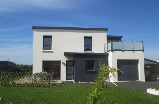 House with sea view- Beach and marina on foot