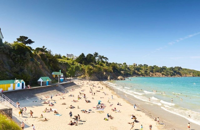 House with sea view in Binic, 100m from the Avant-Port beach