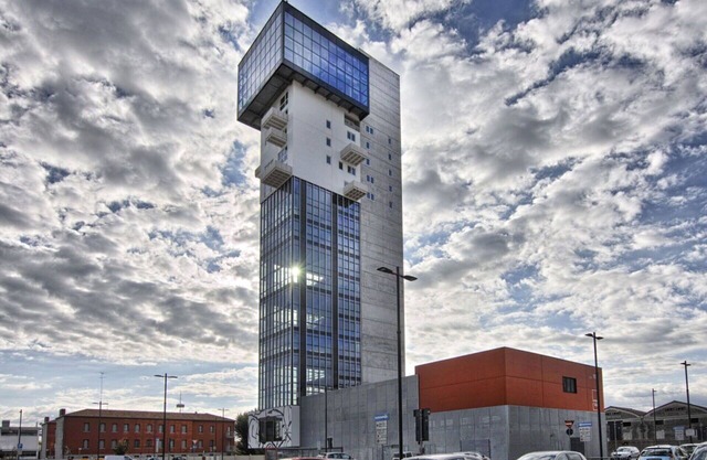 Htm Tower - 1101 Executive by Halldis