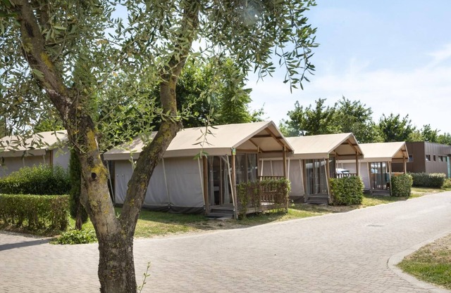 hu Firenze Certosa camping in town