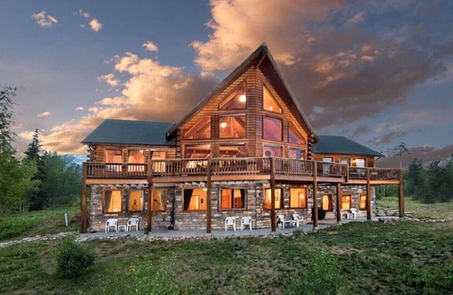 Huge Mountain Ski & Hike - Wildernest Haven