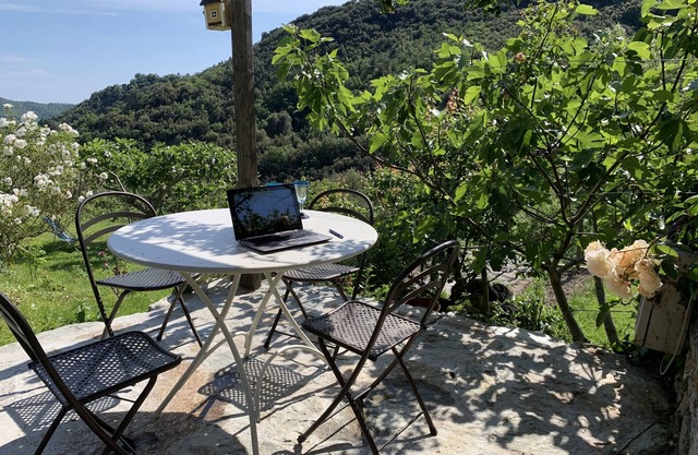 Iara – Relax nature and biking among olive trees and silence at Casa del Canto
