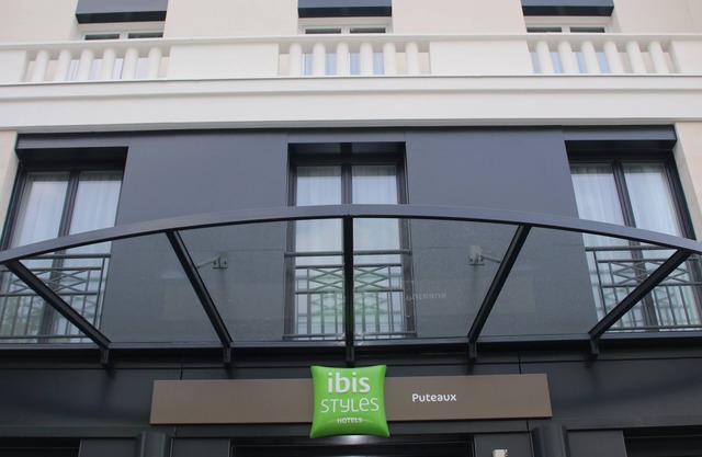 ibis Styles Puteaux Paris La Defense