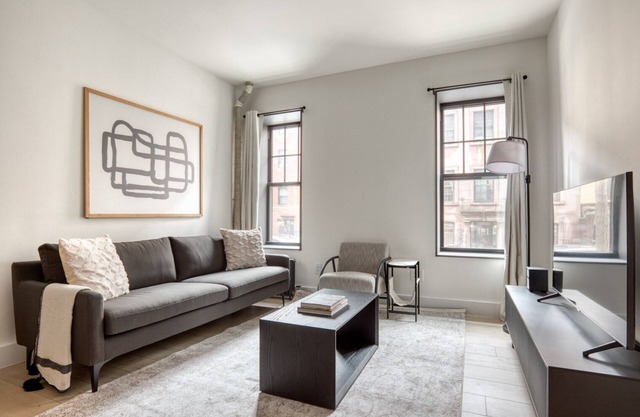 Ideal Brooklyn Heights 2BR w/Elevator & W/D, nr Promenade, by Blueground