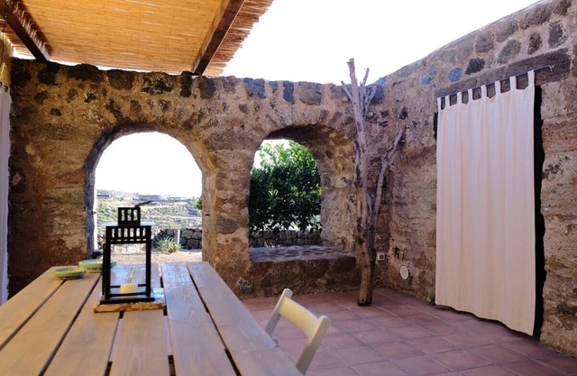 Ideal for couples or family due to separate sleeping areas and surrounded by nature