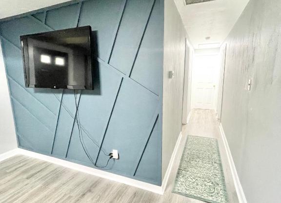 Ideal location near Peninsula Towne Center 2