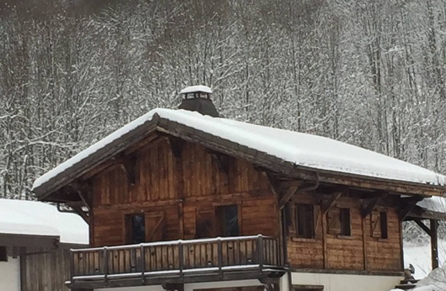 idyllic family owned 5 bed chalet - sleeps up to 12