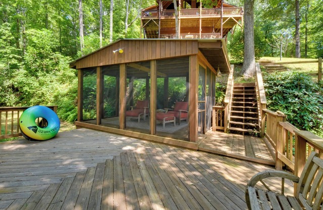 Idyllic Murphy Hideaway w/Multi-Level Deck!