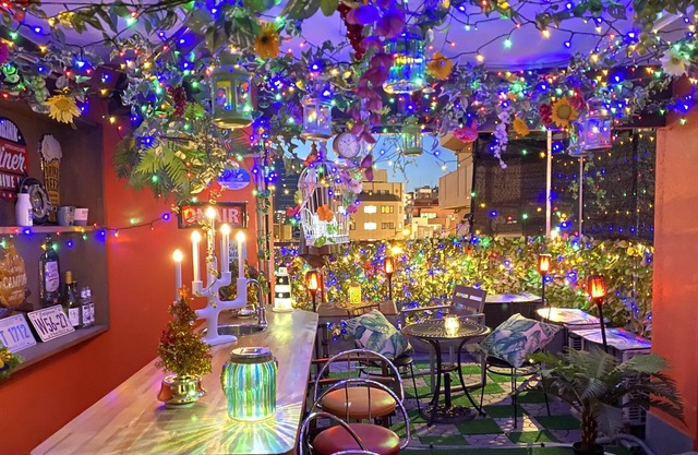 (iii) Private balcony with bar counter! Many minions welcome you! Kyocera Dome 9 min, USJ 20 min, JR. subway Taisho station 3 min, 4 min / 9 Guests! Dotonbori 6 min.