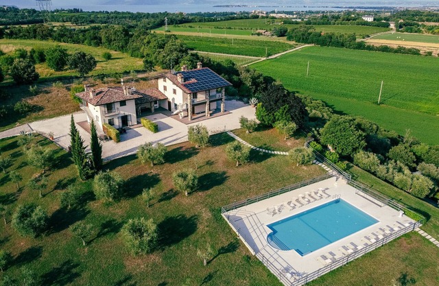 Il Casale Lonato Luna