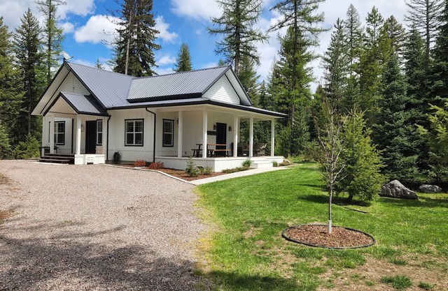 Immaculate Farm Cottage on 40 Acres - Minutes from Glacier National Park