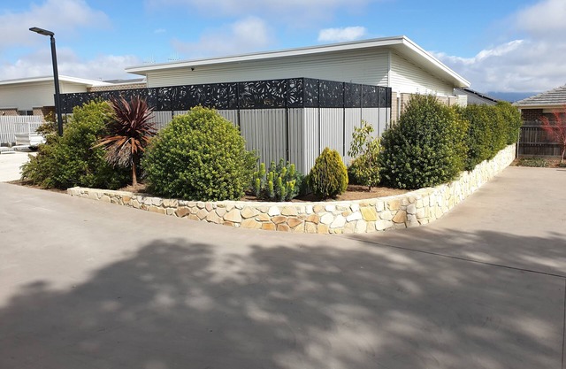 Immaculate house near new, has everything and very cosy