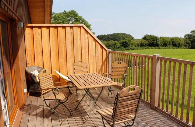 In a fabulous secluded location in beautiful Angeln, you will find our cozy vacation apartment "Cinderella" in a modern country house style and a large, well-kept outdoor area with various play options