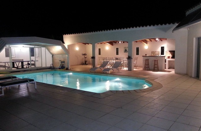 in the heart of the Parc de la Campane 15, 20 minutes from the beaches