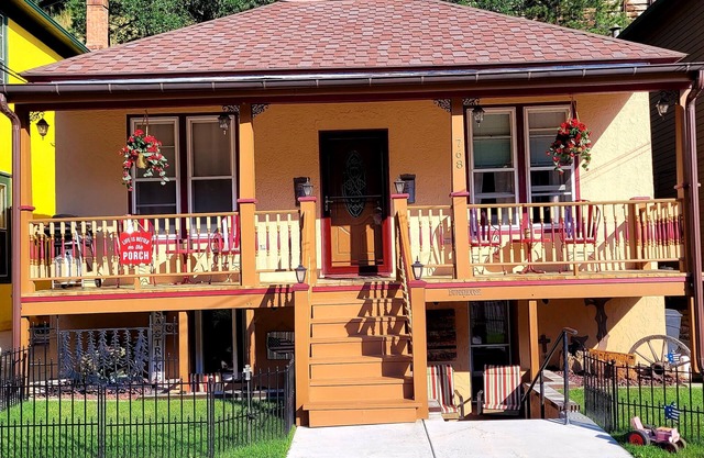 IN THE ❤️ OF DEADWOOD, THE JORDAN'S, NEWELY REMODELED!