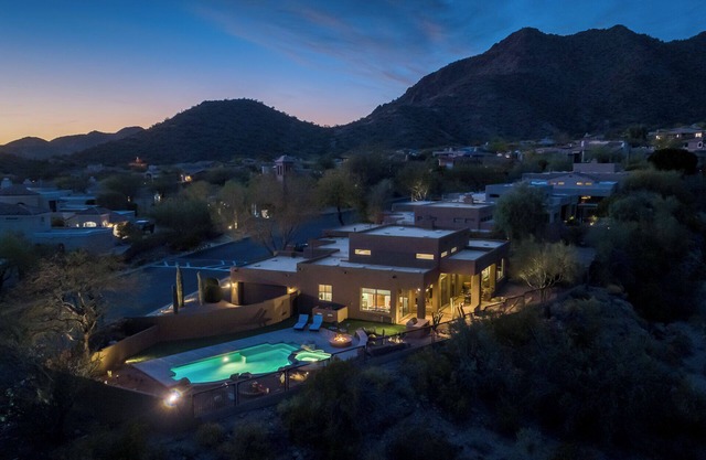 Incredible VIEWS! Luxurious Resort Style Home with pool- Sleeps 6