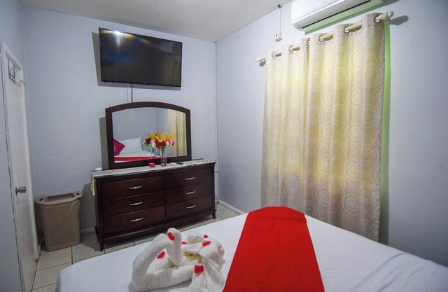 "Indulge in Tranquil Bliss at Azure Escape: Your Ultimate Retreat in Paradise"