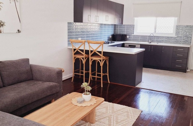 Inviting Stay in Rockingham City Centre