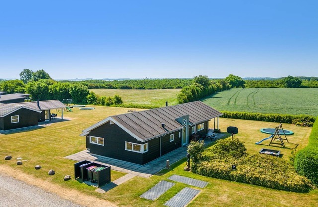 "Iorund" - 550m from the sea by Interhome