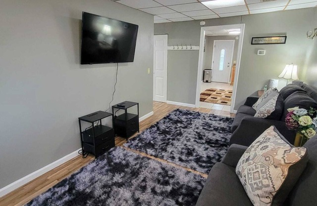 Irie Escape, Rochester NY