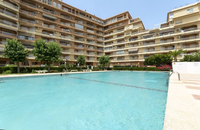 IRIS - Cozy flat with shared pool near the beach with Free Wifi