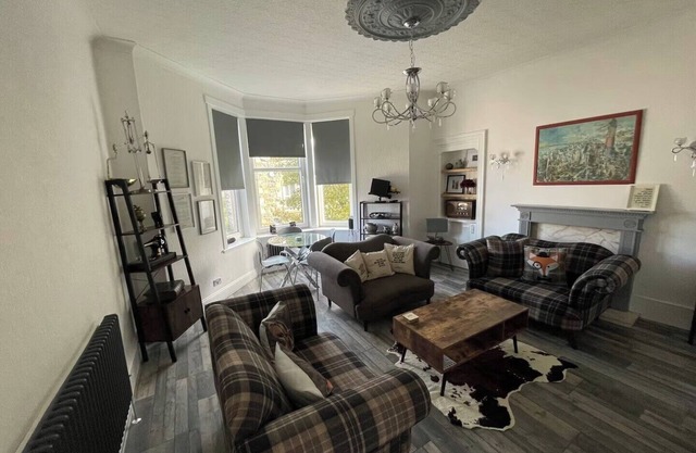 Isle of Bute Blissful Retreat- Stunning 3 Bed Flat