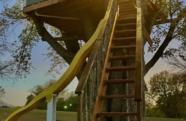 It’s a Treehouse! With AC
