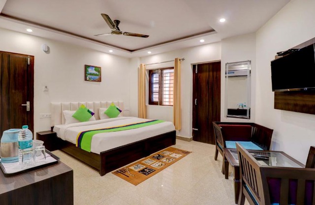 Itsy Hotels NV, Tapovan