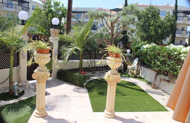 Ivoton home