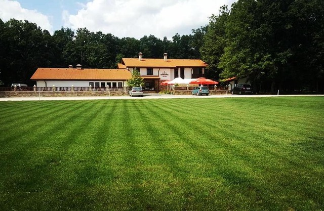 Izvor Hotel "Изворъ"