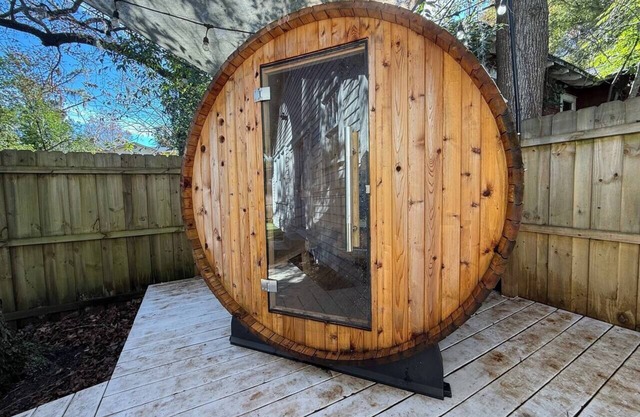 Jacksonville 2-BR Bungalow | Sauna & Dog-Friendly
