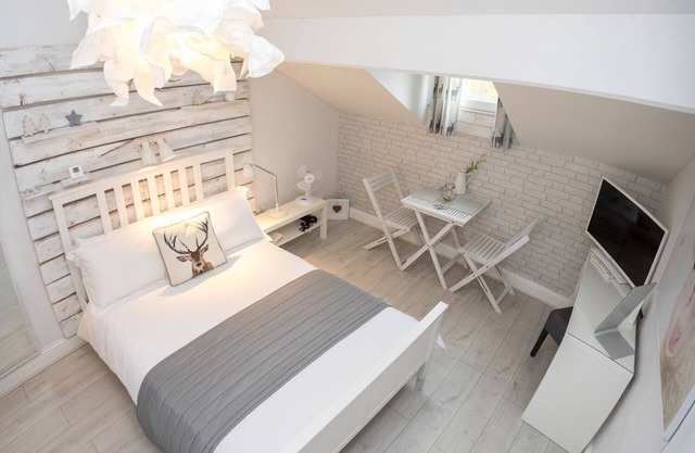 James' Place Dowlais Self Catering Studio 6 Taffy