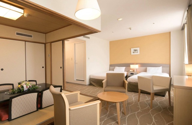JapaneseWestern style room Family room Nonsmo/Osaka Ōsaka