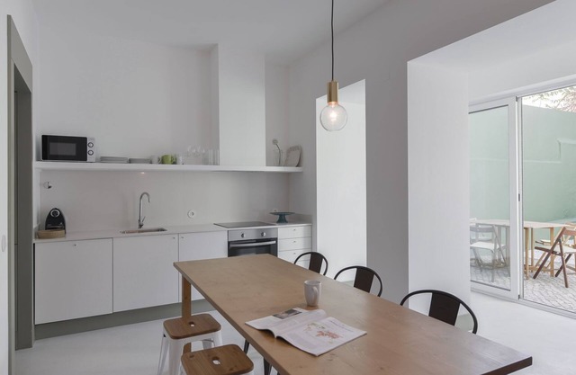Jardim do Embaixador 1BDR Apartment by LovelyStay