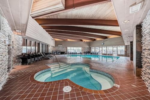 Jasper Inn & Suites by INNhotels