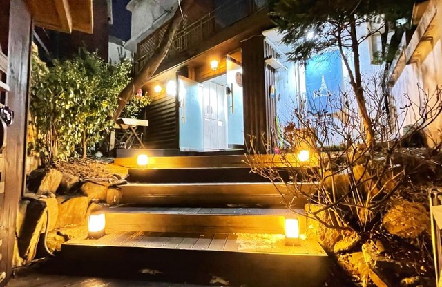 Jeong House