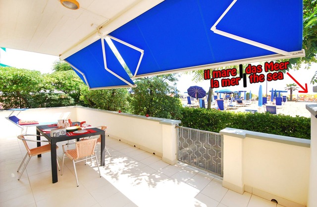 Jesolo Lido [Venice] - 80 sqm - Amazing three bedrooms seafront apartment