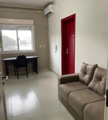 JK prox Regina e Feevale com AC e espaço Home Office